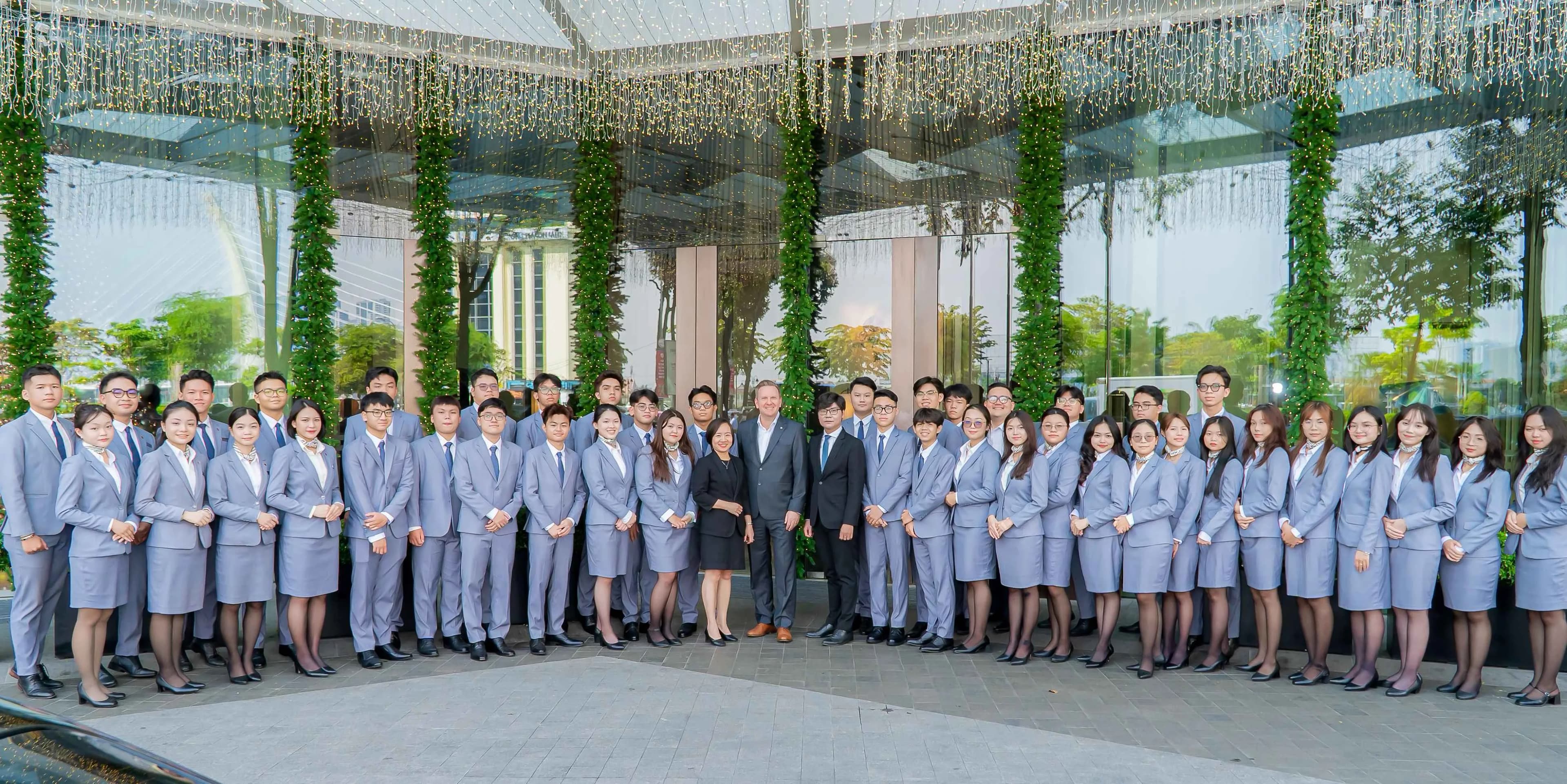 Hoa Sen Elite
