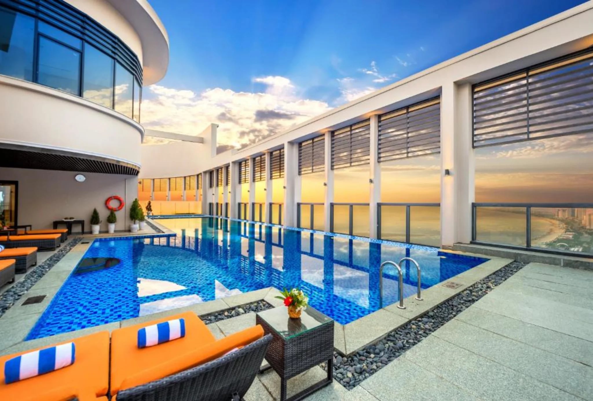 Altara Suites Đà Nẵng - thư viện 3