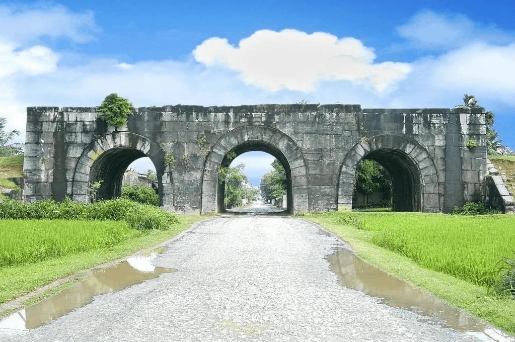 Thanh-Nha-Ho