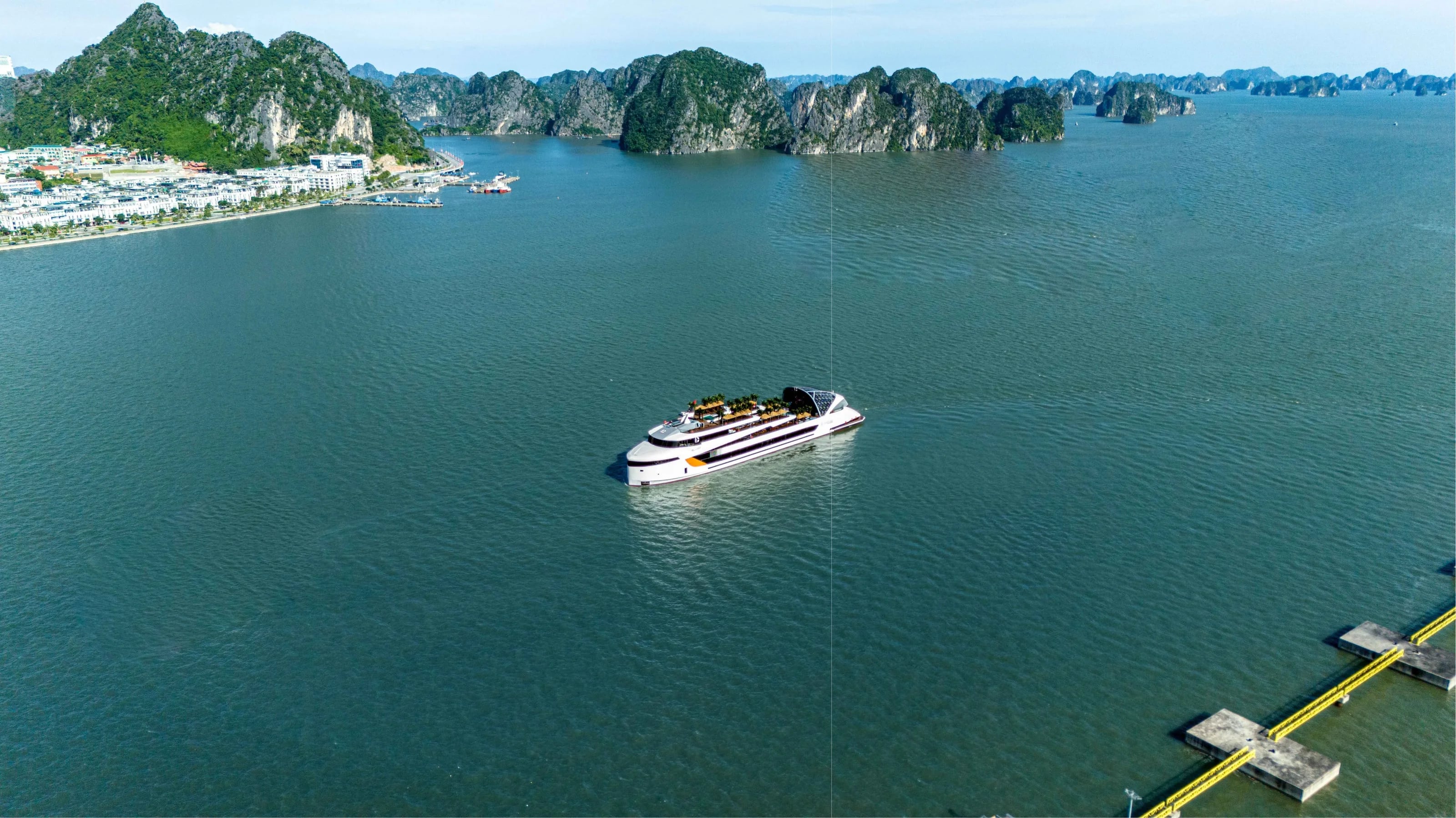 Panoramic view of Ha Long Bay from above